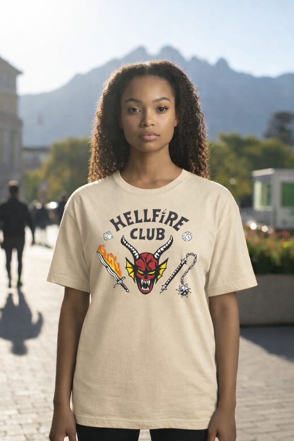 Camiseta Dama Slim Hellfire Club – Dimensión Gato